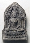 136  พระพุทธชินราช ใบเสมาเนื้อผง รุ่นปิดทองปี 2547
